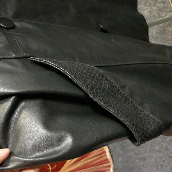 Genuine Black Leather Jacket - Picture 5 of 10